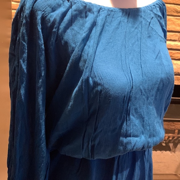 Oneil blue cover up - Picture 3 of 6